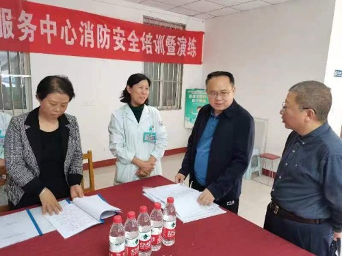 常山集團(tuán)紀(jì)委書記馮浩深入第五實業(yè)公司所屬青園、廣安兩家社區(qū)衛(wèi)生中心進(jìn)行督導(dǎo)檢查